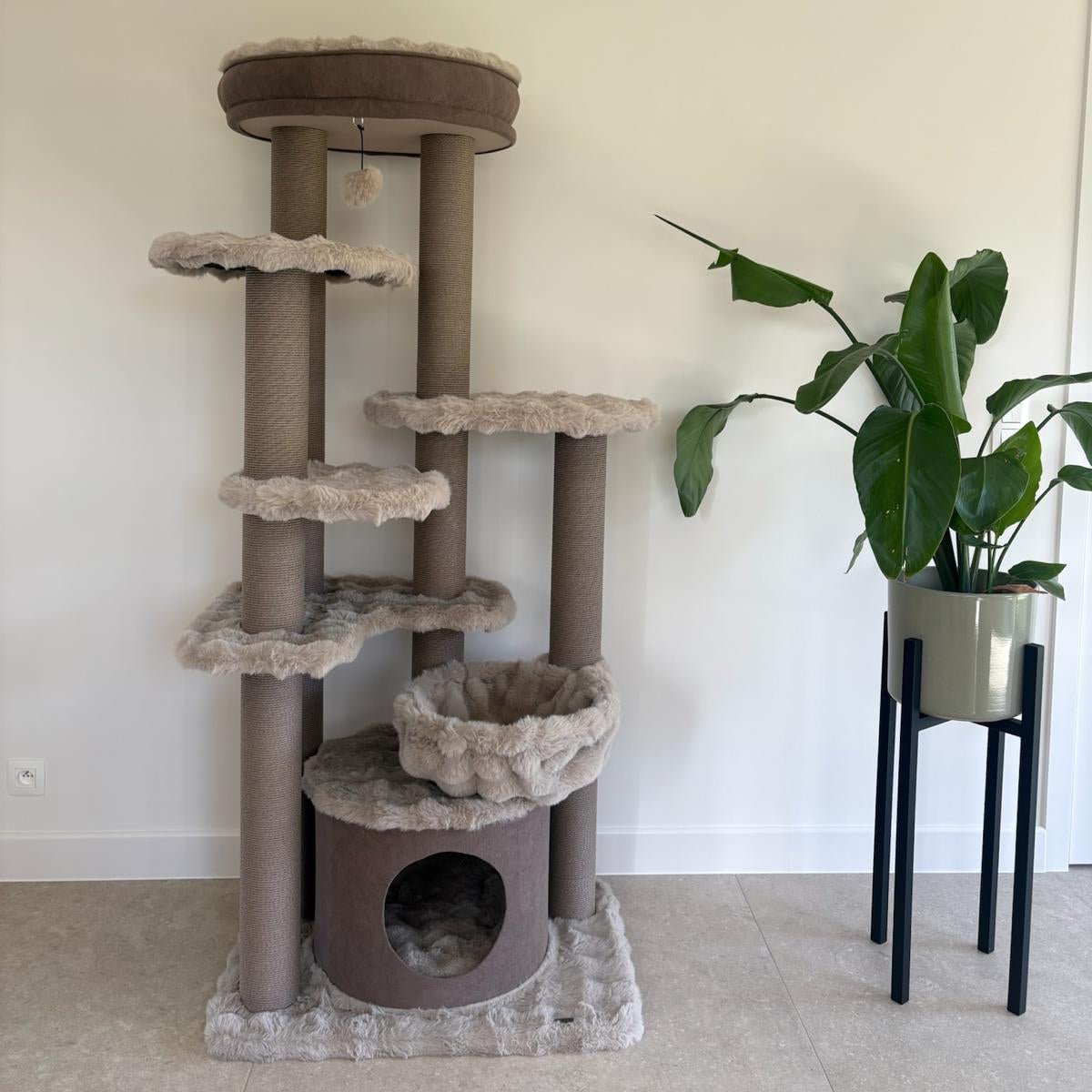 XL krabpaal taupe 1m80 Krabpalen designforpets